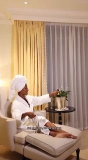 Alexandra Burke feet photo 1