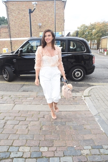 Alexandra Cane feet photo 4