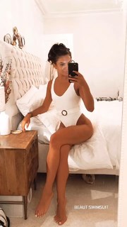Alexandra Cane feet photo 4