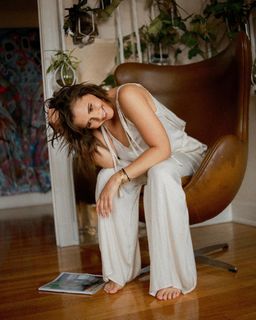 Alexandra Chando feet photo 4