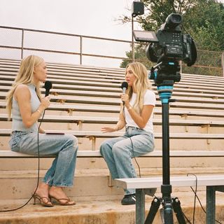 Alexandra Cooper feet photo thumbnail