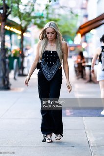 Alexandra Cooper feet photo thumbnail