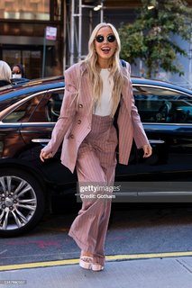 Alexandra Cooper feet photo thumbnail