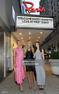 Alexandra Cooper feet photo thumbnail