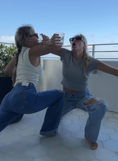 Alexandra Cooper feet photo thumbnail