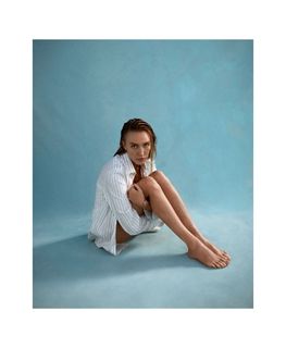 Alexandra Cooper feet photo thumbnail