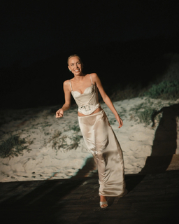 Alexandra Cooper feet photo thumbnail