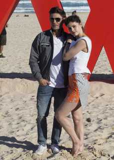 Alexandra Daddario feet photo thumbnail