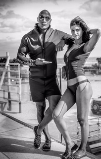 Alexandra Daddario feet photo thumbnail