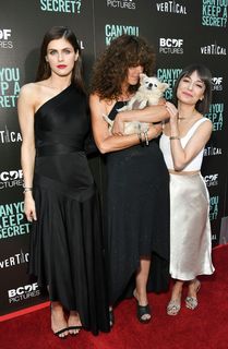 Alexandra Daddario feet photo thumbnail