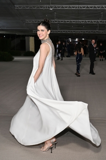 Alexandra Daddario feet photo thumbnail