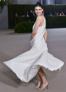 Alexandra Daddario feet photo thumbnail