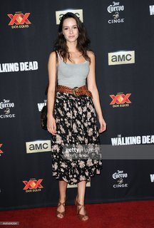 Alexandra Essoe feet photo 1