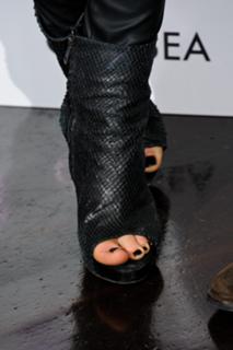 Alexandra Felstead feet photo 17