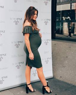 Alexandra Felstead feet photo 19