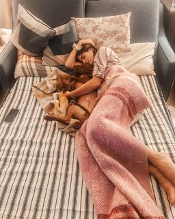 Alexandra Felstead feet photo 8