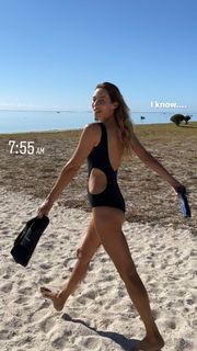 Alexandra Golovanoff feet photo 20