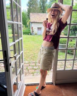 Alexandra Golovanoff feet photo 14