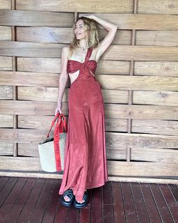 Alexandra Golovanoff feet photo 10