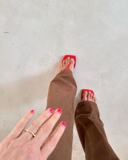 Alexandra Golovanoff feet photo 10