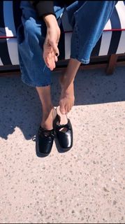 Alexandra Golovanoff feet photo 3