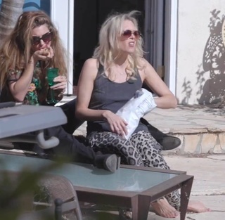 Alexandra Holden feet photo 4