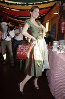 Alexandra Kamp-Groeneveld feet photo 2