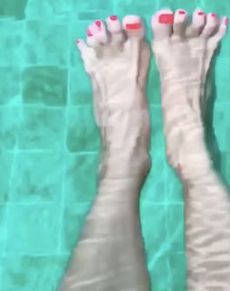 Alexandra Kamp-Groeneveld feet photo 18