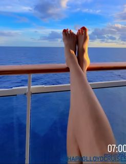 Alexandra Kamp-Groeneveld feet photo 2
