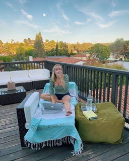 Alexandra Kyle feet photo 1