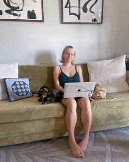 Alexandra Kyle feet photo 1