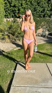 Alexandra Kyle feet photo 5