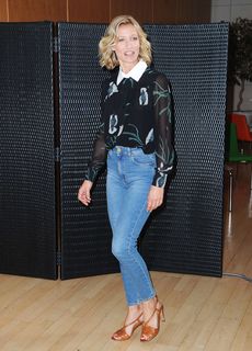 Alexandra Lamy feet photo thumbnail