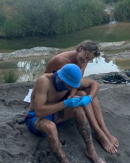 Alexandra Lamy feet photo thumbnail