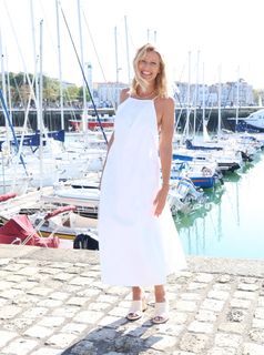 Alexandra Lamy feet photo thumbnail