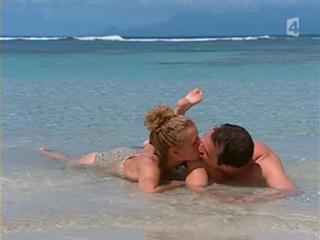 Alexandra Lamy feet photo thumbnail