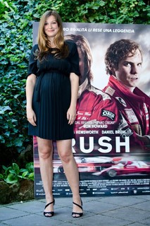 Alexandra Maria Lara feet photo thumbnail