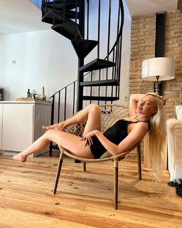 Alexandra Marianna feet photo 8