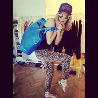 Alexandra Nagy feet photo 2