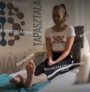 Alexandra Nagy feet photo 12