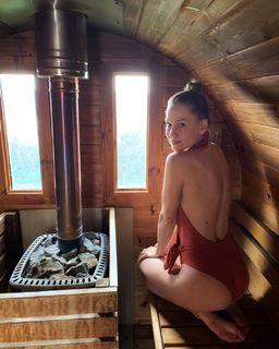 Alexandra Nagy feet photo 6