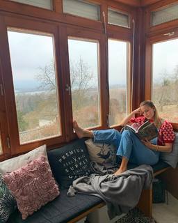 Alexandra Nagy feet photo 17