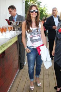 Alexandra Neldel feet photo thumbnail