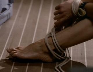 Alexandra Paul feet photo thumbnail