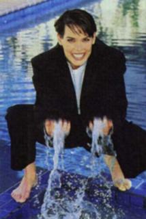 Alexandra Paul feet photo thumbnail