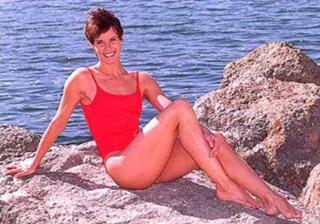 Alexandra Paul feet photo thumbnail