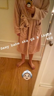 Alexandra Rapaport feet photo thumbnail