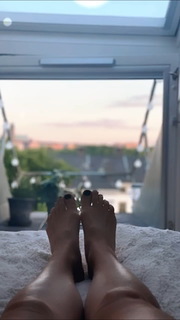 Alexandra Rapaport feet photo thumbnail