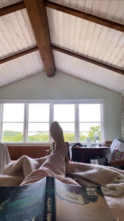 Alexandra Rapaport feet photo thumbnail