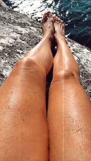 Alexandra Rapaport feet photo thumbnail